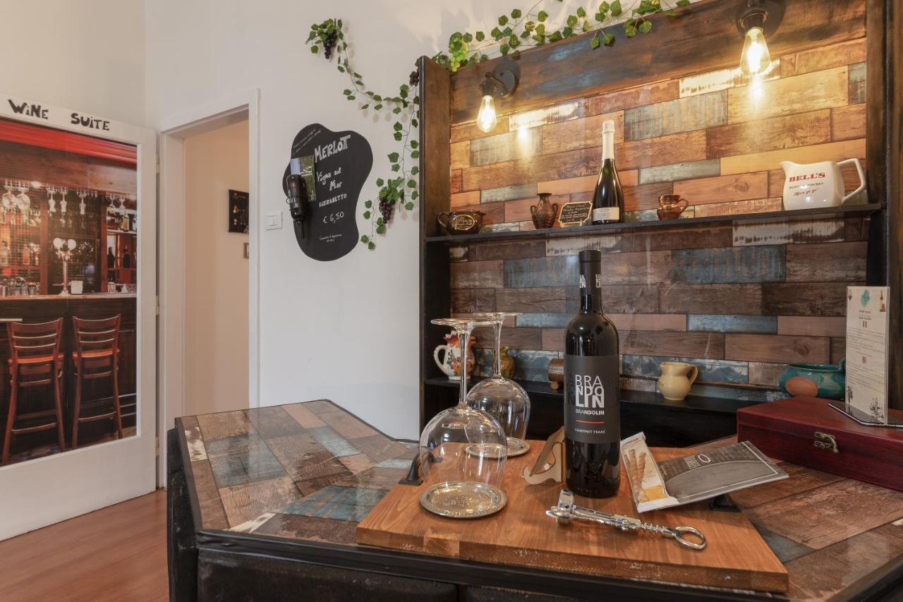 Artistic Guest House Триест Экстерьер фото